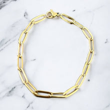 Load image into Gallery viewer, Gold Paperclip Chain Bracelet
