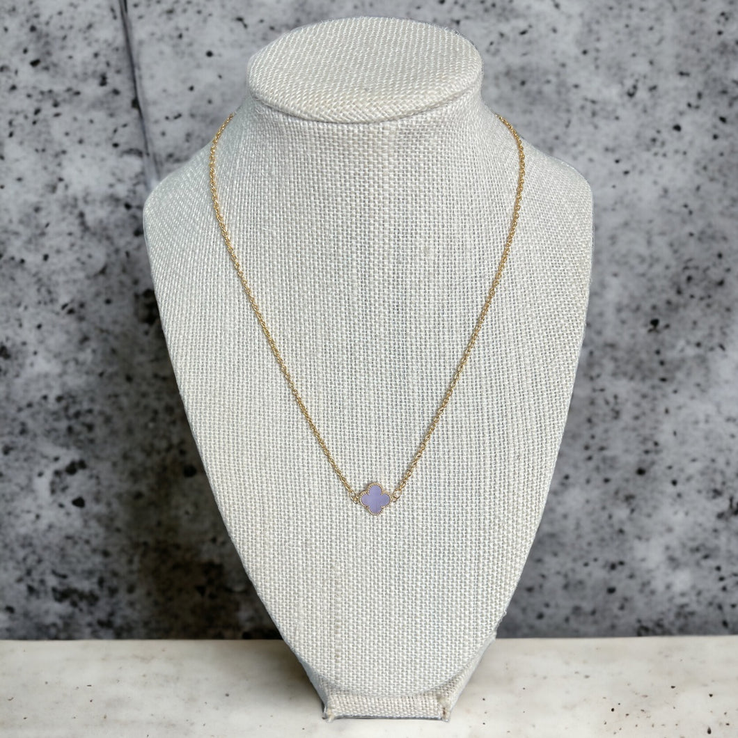 Light purple crystal cloves necklace on gold chain