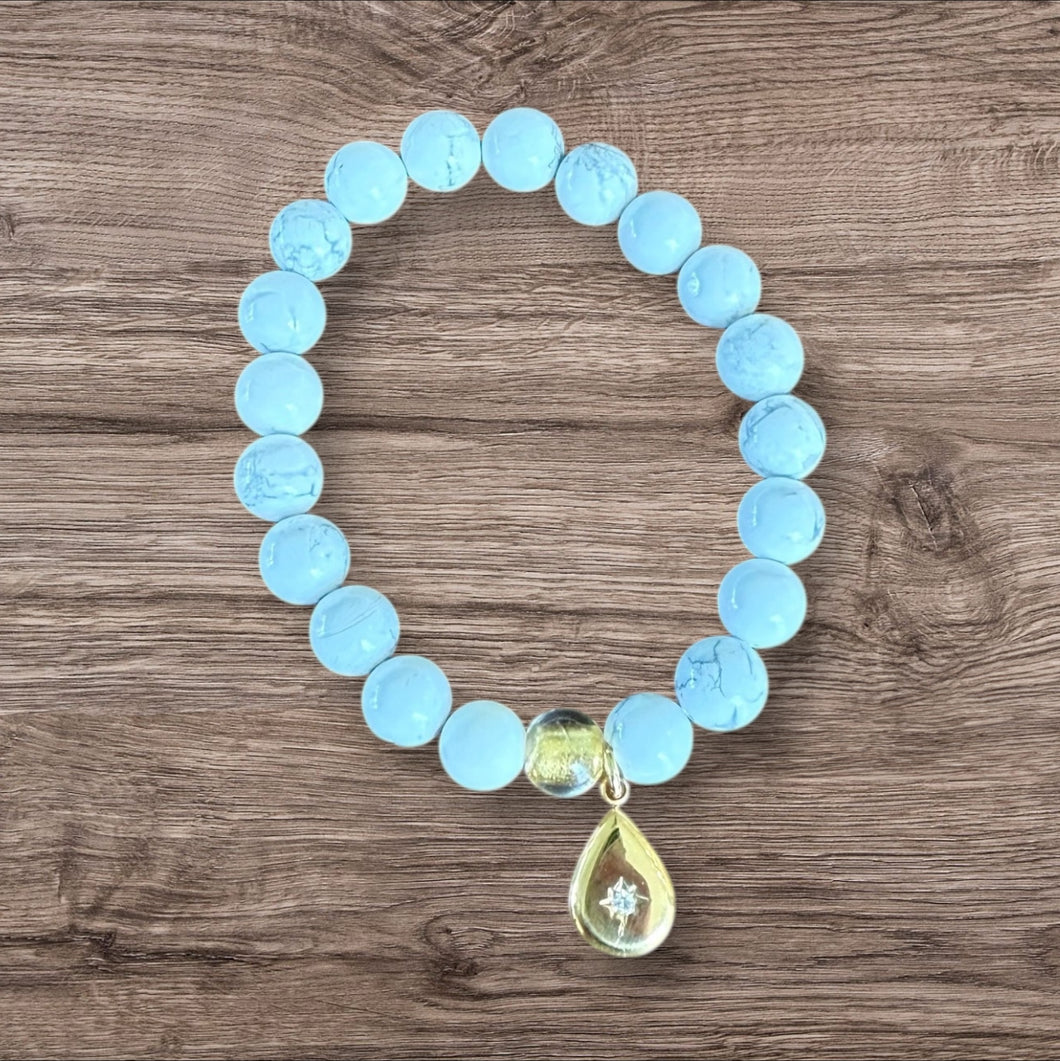 White Howlite and Gold Bracelet